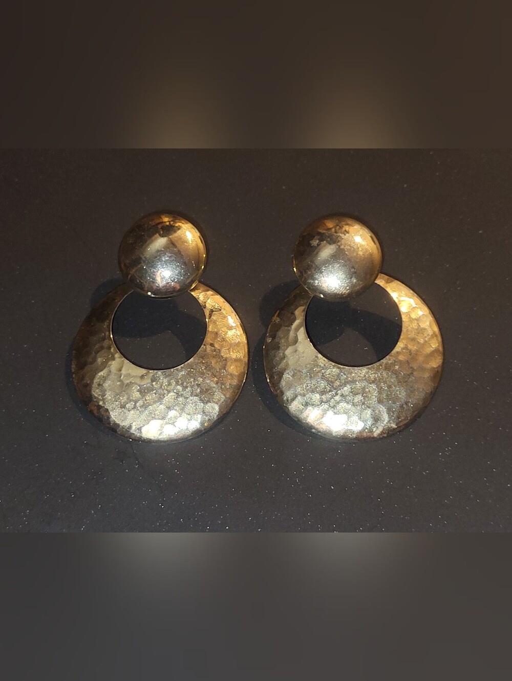 Vintage 80s Gold Tone Hammered Door Knocker Statement Earrings Retro Geometric